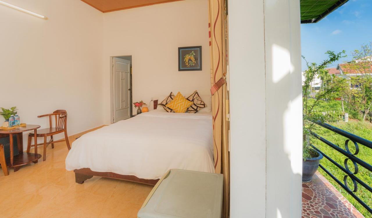 Strawberry Garden Homestay Хойан Экстерьер фото