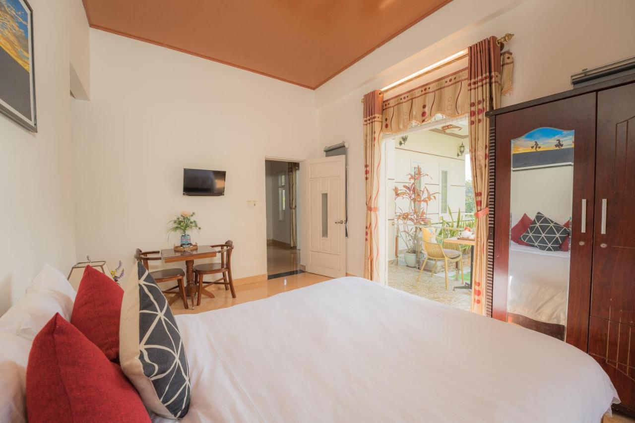 Strawberry Garden Homestay Хойан Экстерьер фото