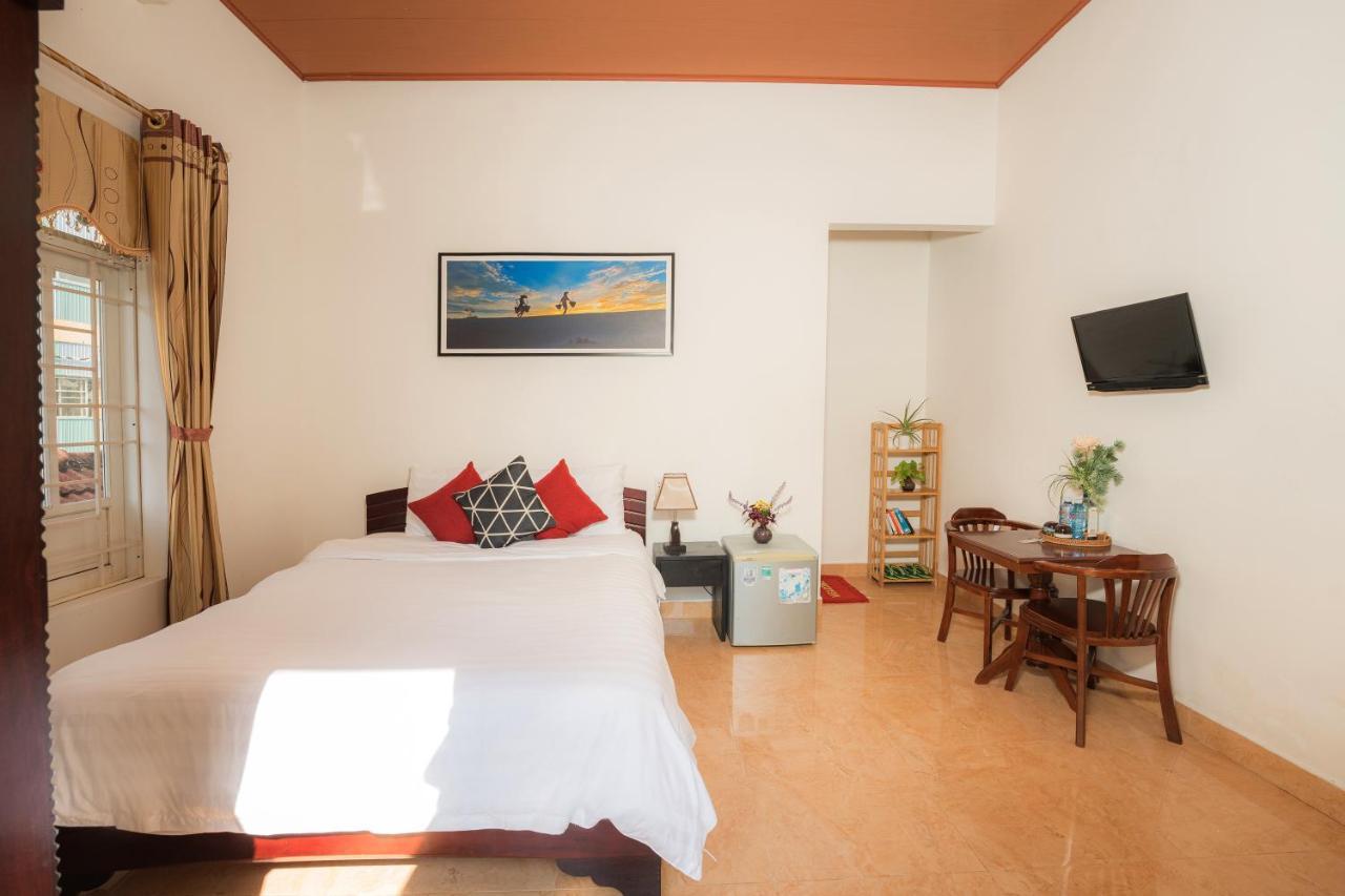 Strawberry Garden Homestay Хойан Экстерьер фото