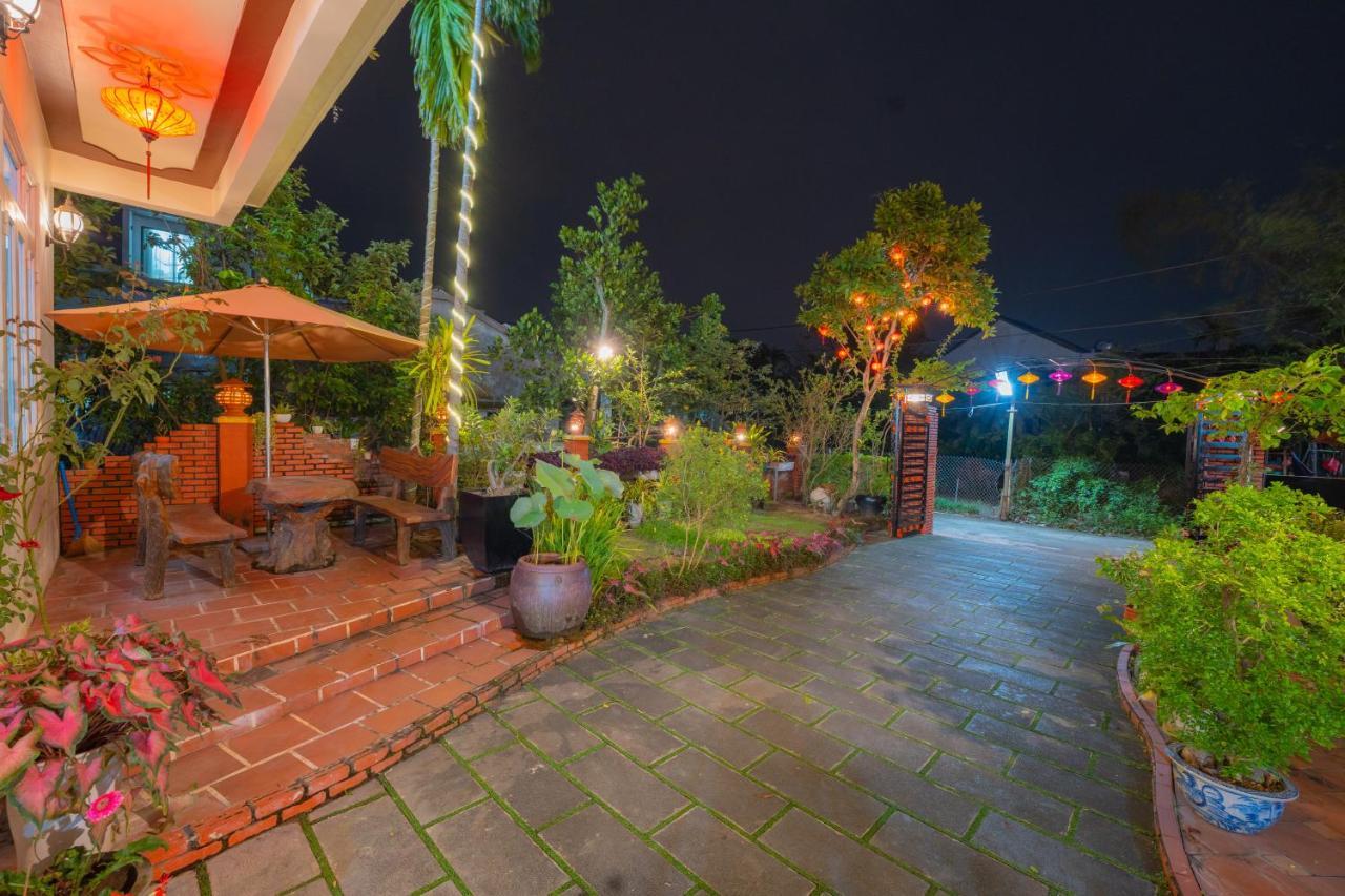 Strawberry Garden Homestay Хойан Экстерьер фото