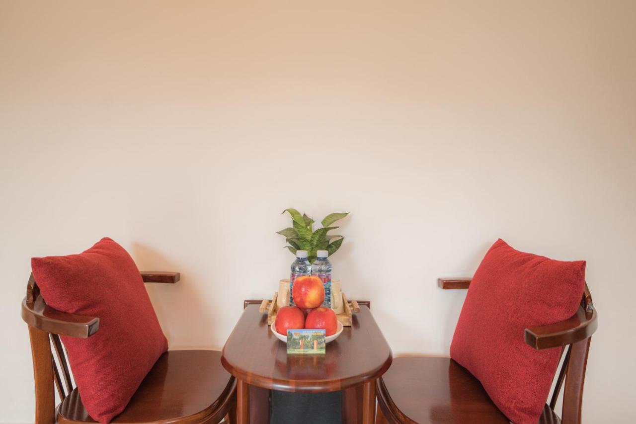 Strawberry Garden Homestay Хойан Экстерьер фото