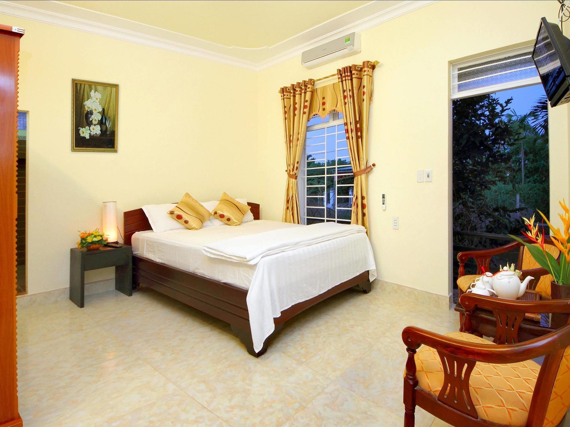 Strawberry Garden Homestay Хойан Экстерьер фото